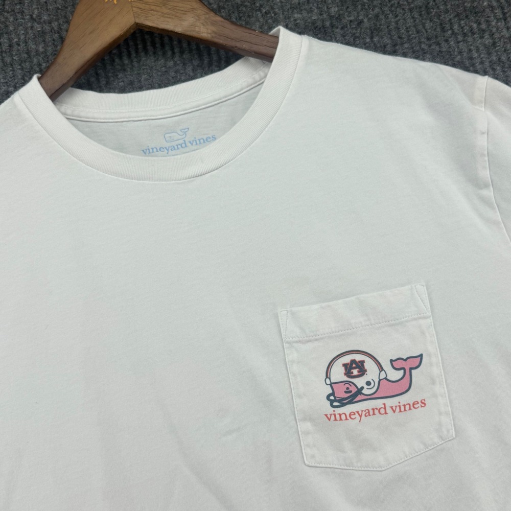 Vineyard Vines T-Shirt Mens L White Excellent Auburn Tigers Whale Pocket Tee